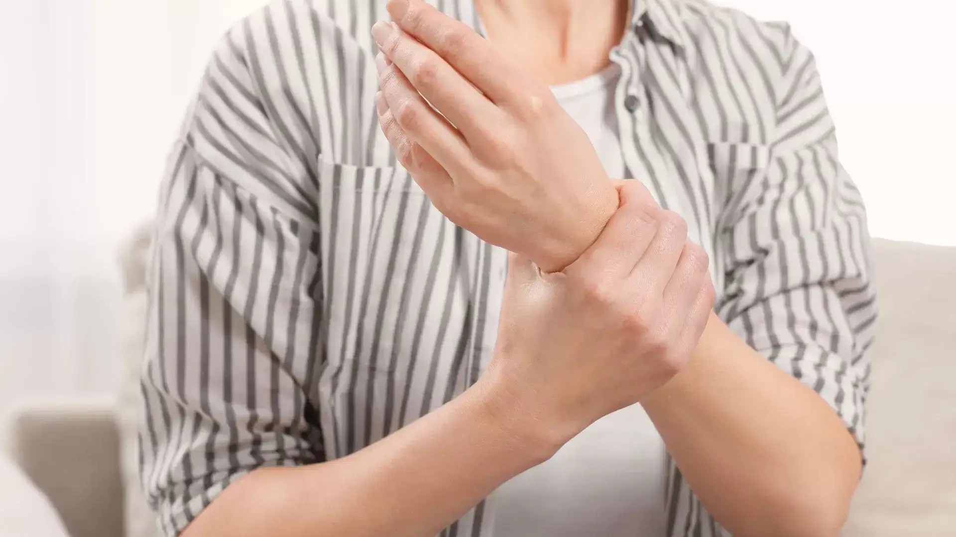 Recognizing the Signs and Symptoms of Wrist Injuries