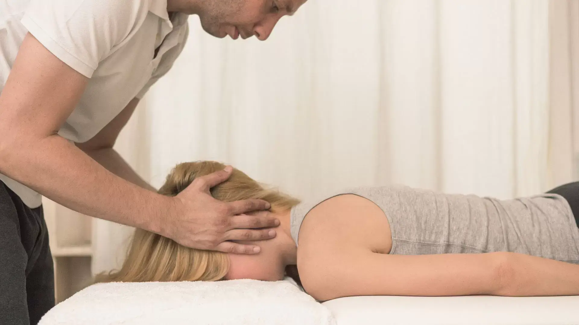 Addressing Neck Stiffness and Tension Through Chiropractic Techniques