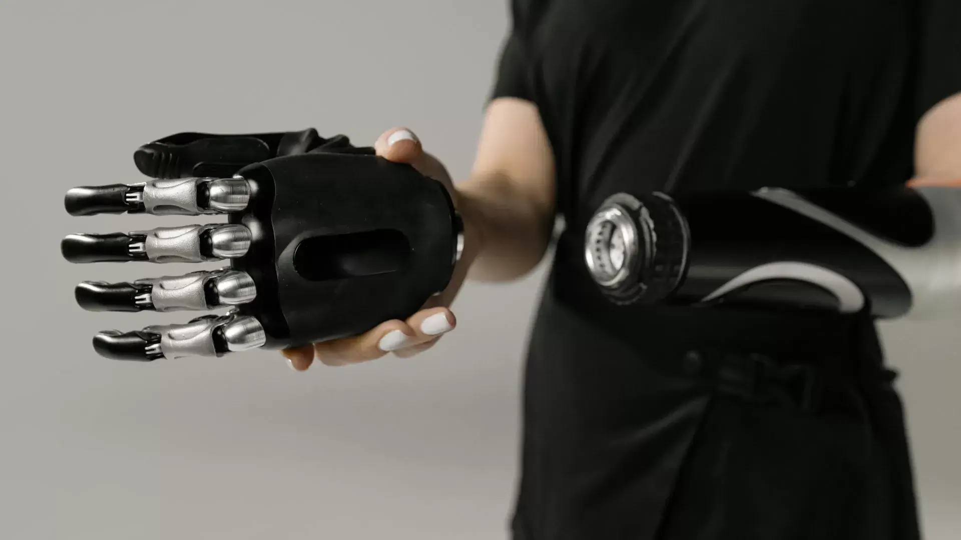 Advanced Prosthetic Technology and Innovation