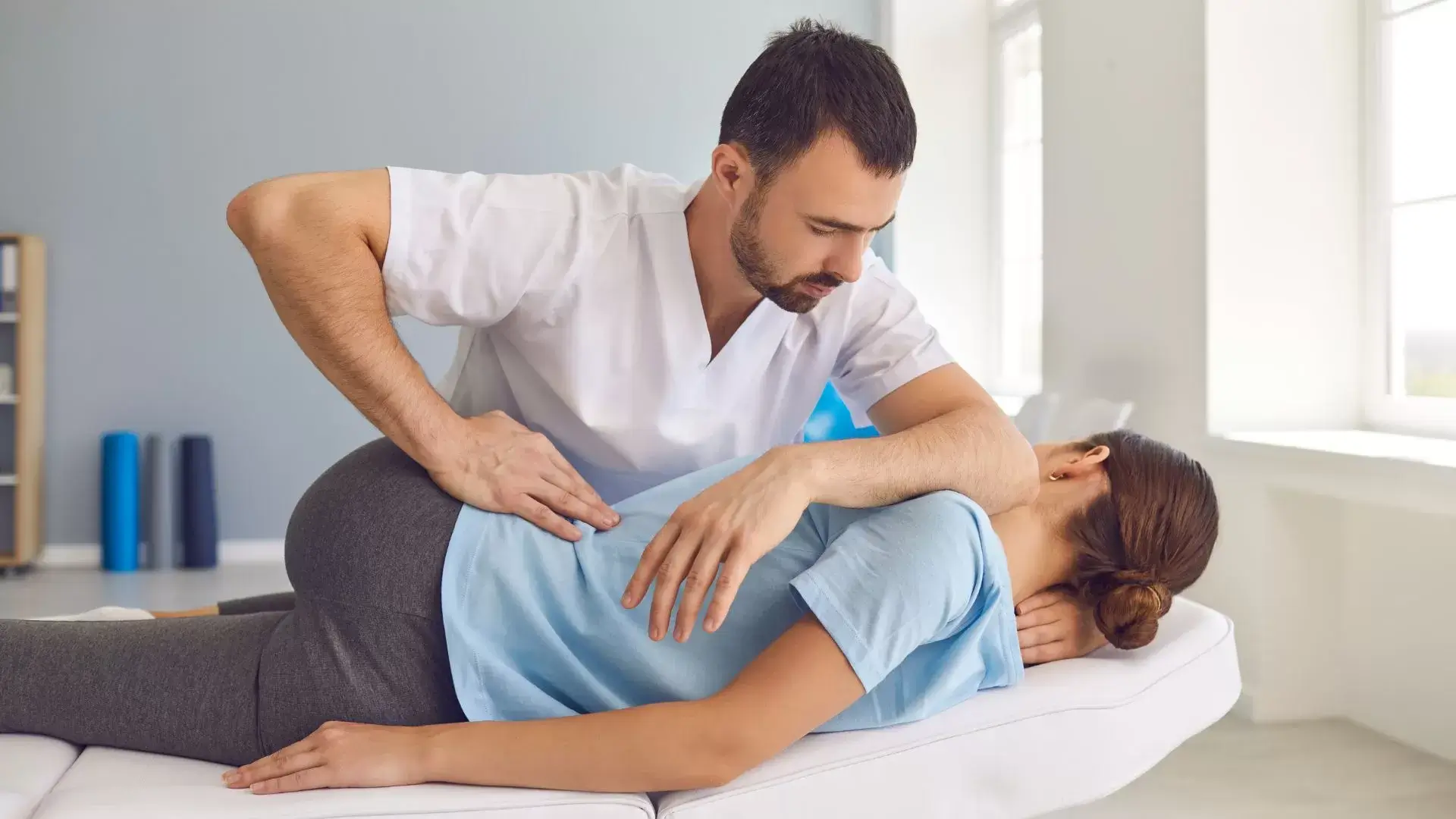 Upper Back Pain: Chiropractic Treatment Options